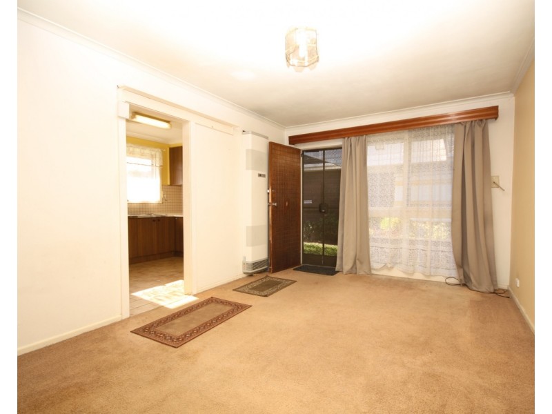 1/81 Snell Grove, Oak Park VIC 3046