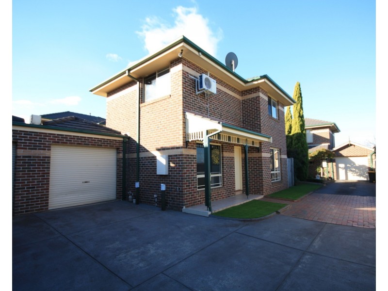 2/24 Barunah Street, Glenroy VIC 3046