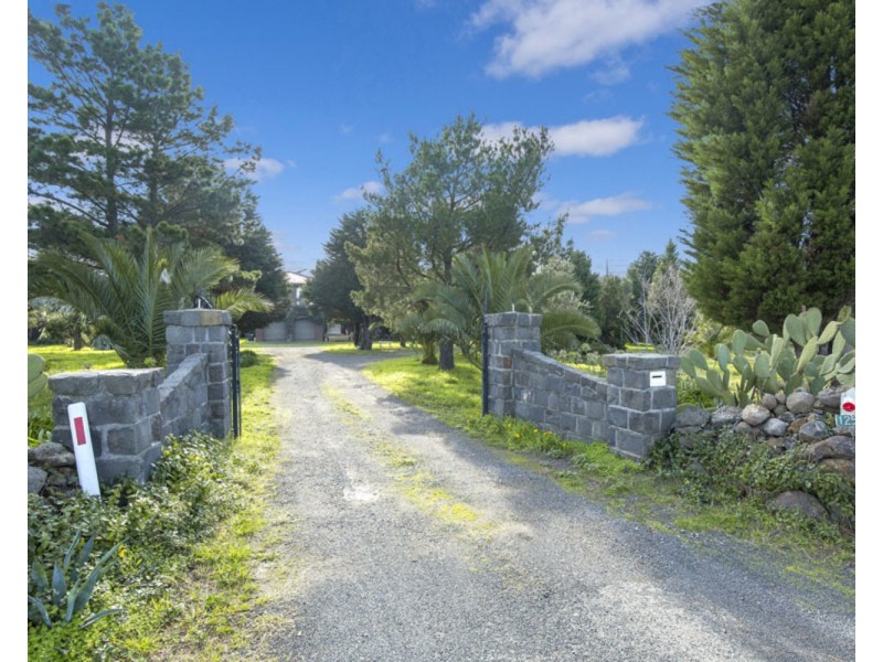 1255 Donnybrook Road, Donnybrook VIC 3064