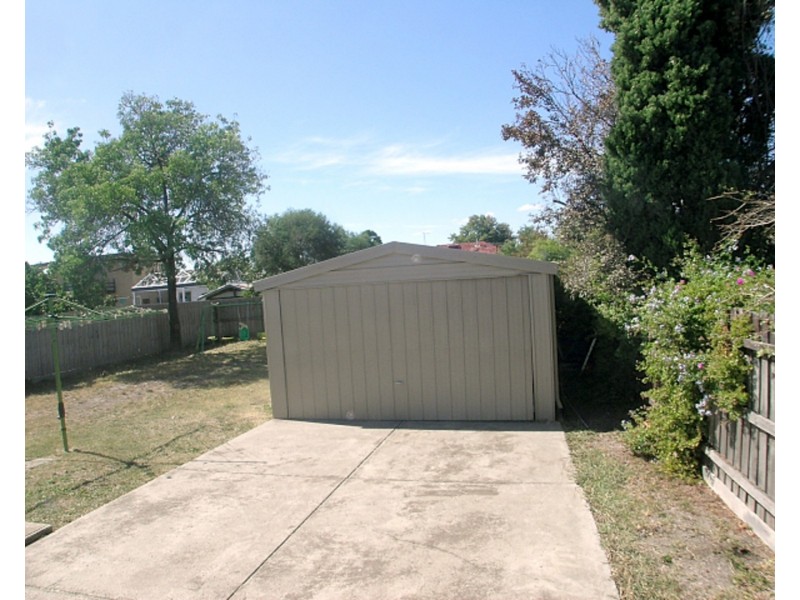 44 Halsbury Street, Hadfield VIC 3046
