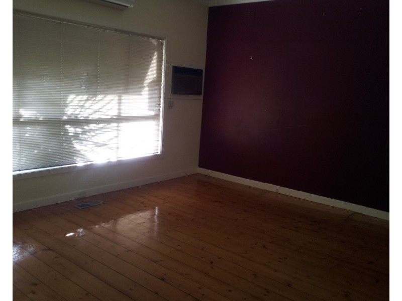 44 Halsbury Street, Hadfield VIC 3046