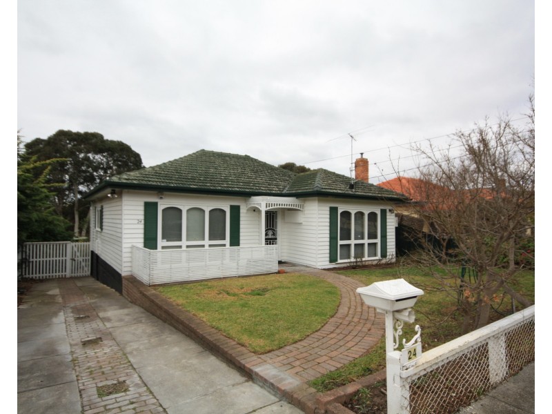 24 Marie Street, Oak Park VIC 3046