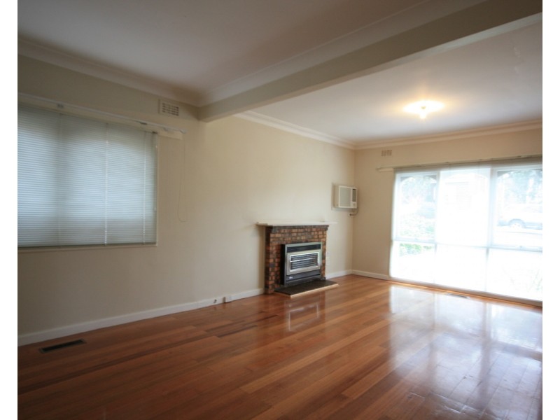 24 Marie Street, Oak Park VIC 3046