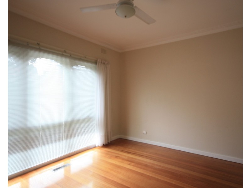 24 Marie Street, Oak Park VIC 3046