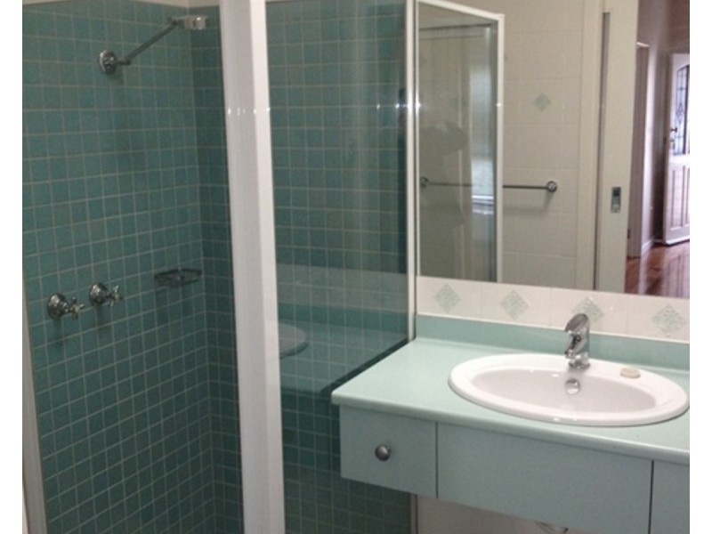 24 Marie Street, Oak Park VIC 3046