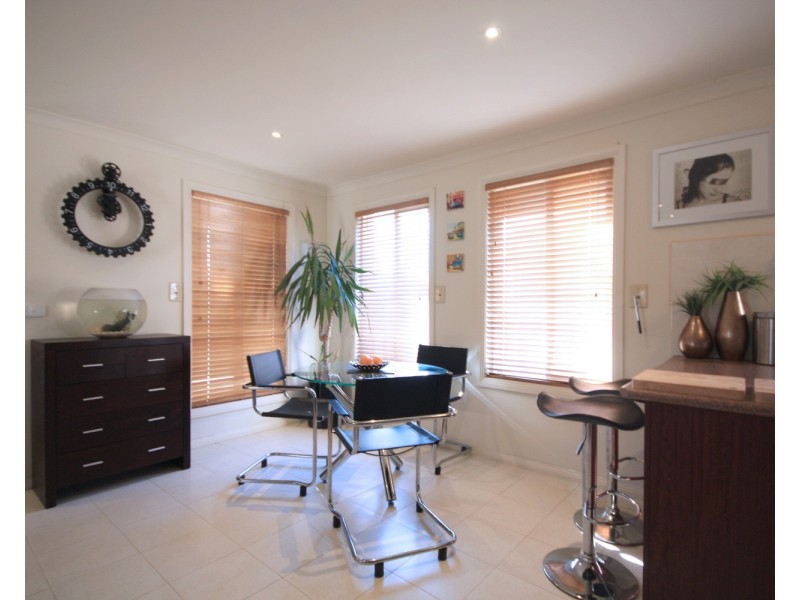 1/4-8 Mladen Court, Coolaroo VIC 3048