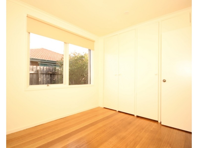 118 South Circular Drive, Gladstone Park VIC 3043