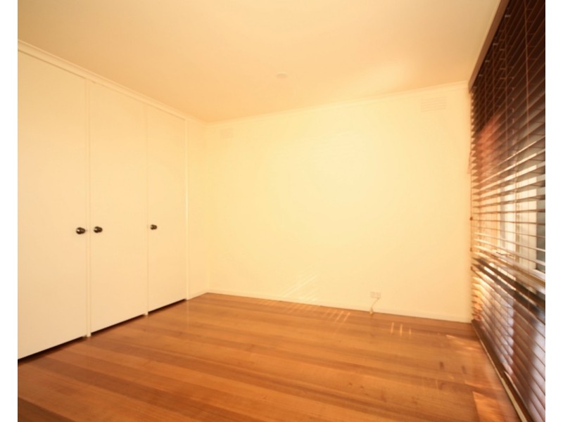 118 South Circular Drive, Gladstone Park VIC 3043