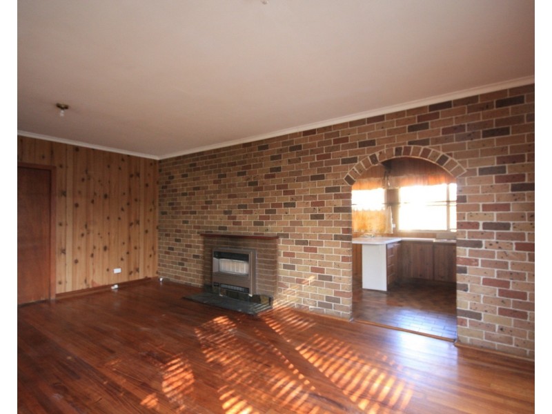 11 Gosford Crescent, Broadmeadows VIC 3047