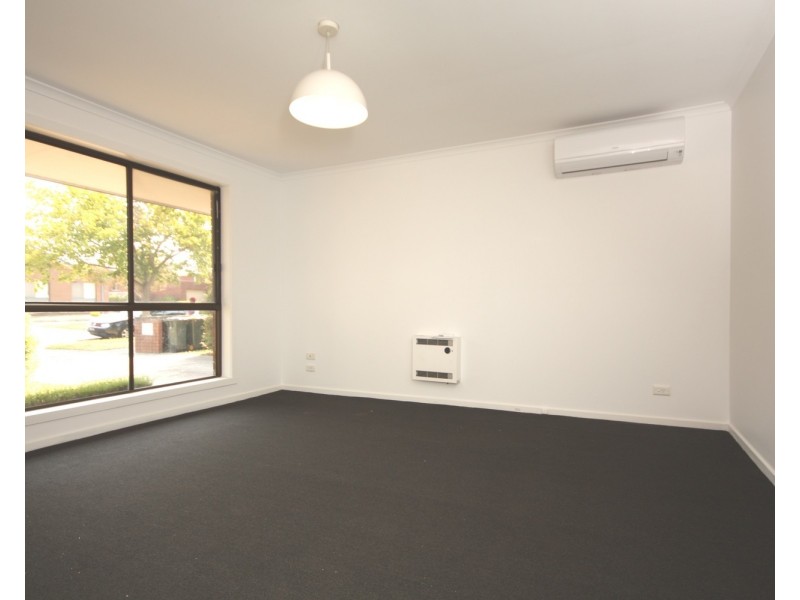 1/21 Gladstone Parade, Glenroy VIC 3046