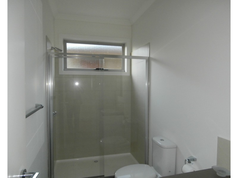 3/82 Glen Street, Glenroy VIC 3046