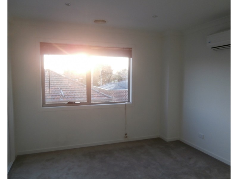 3/82 Glen Street, Glenroy VIC 3046