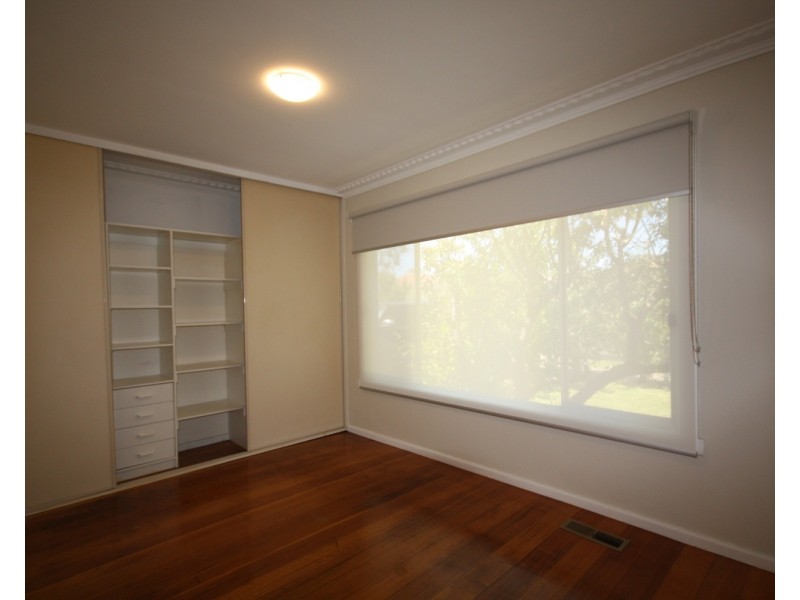 11 Lockley Street, Glenroy VIC 3046