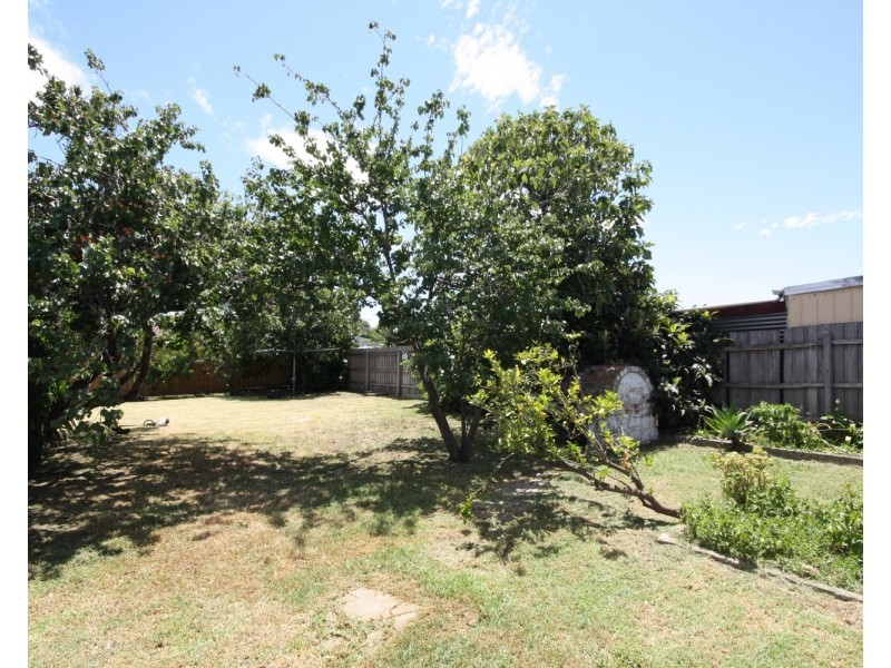 11 Lockley Street, Glenroy VIC 3046