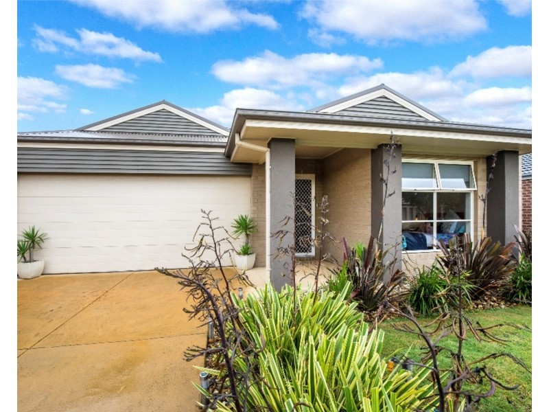 26 Balerno Way, Mernda VIC 3754