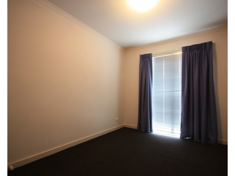 2/558 Pascoe Vale Road, Pascoe Vale VIC 3044