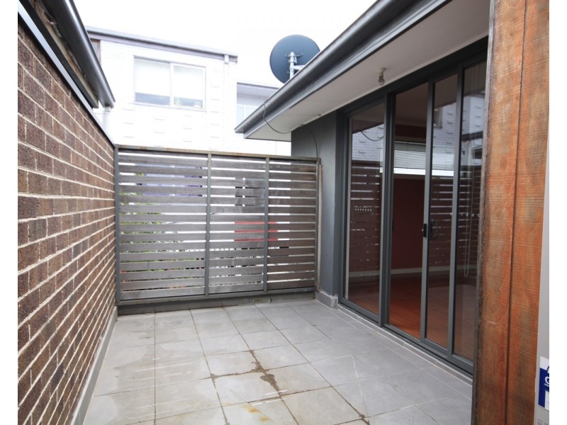 2/558 Pascoe Vale Road, Pascoe Vale VIC 3044