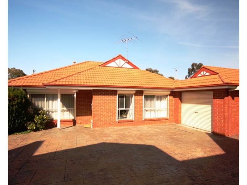 2/16 Lytton Street, Glenroy VIC 3046