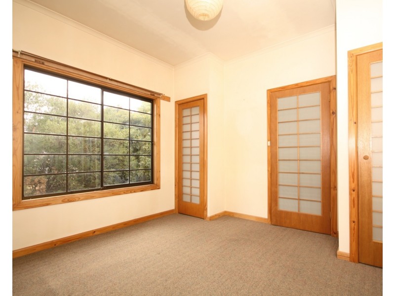 33 Cartwright Street, Oak Park VIC 3046