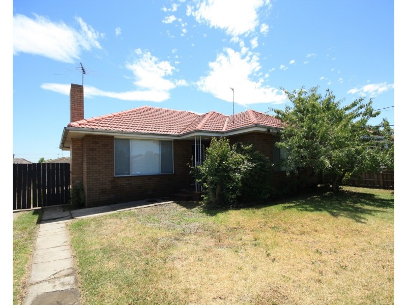 11 Lockley Street, Glenroy VIC 3046