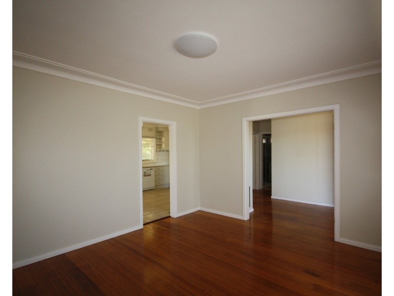 11 Lockley Street, Glenroy VIC 3046