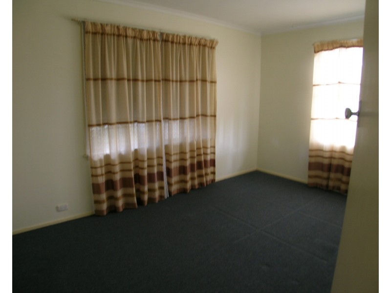 2 Boort Street, Dallas VIC 3047