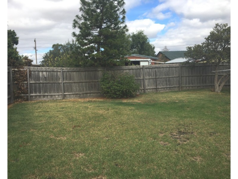 11 Flynn Crescent, Coolaroo VIC 3048