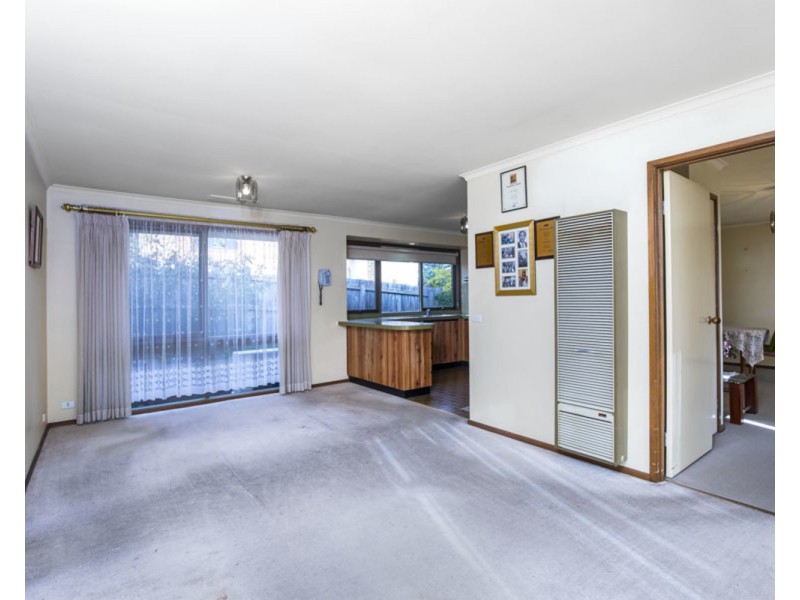 34  Glencairn Crescent, Broadmeadows VIC 3047