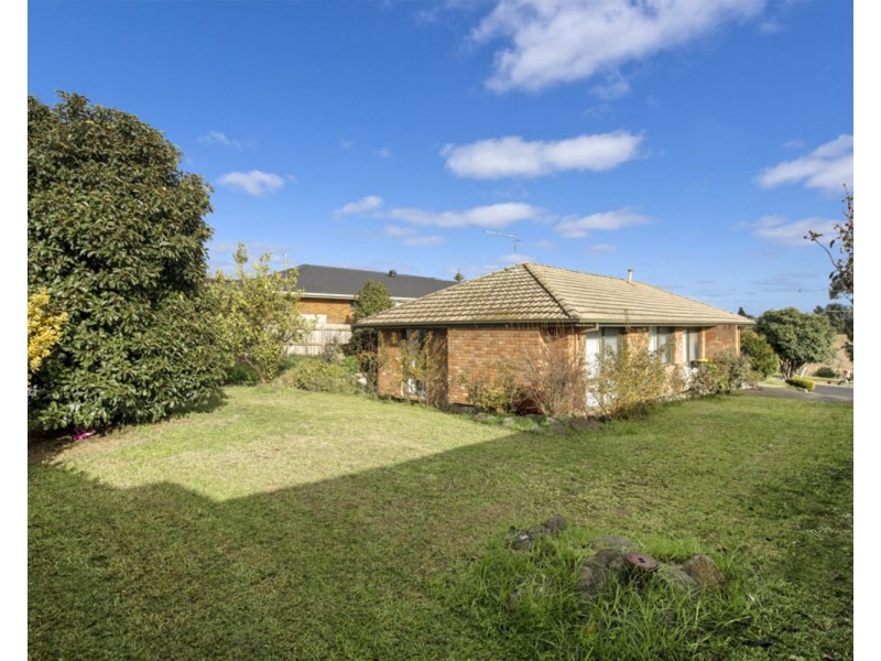 34  Glencairn Crescent, Broadmeadows VIC 3047