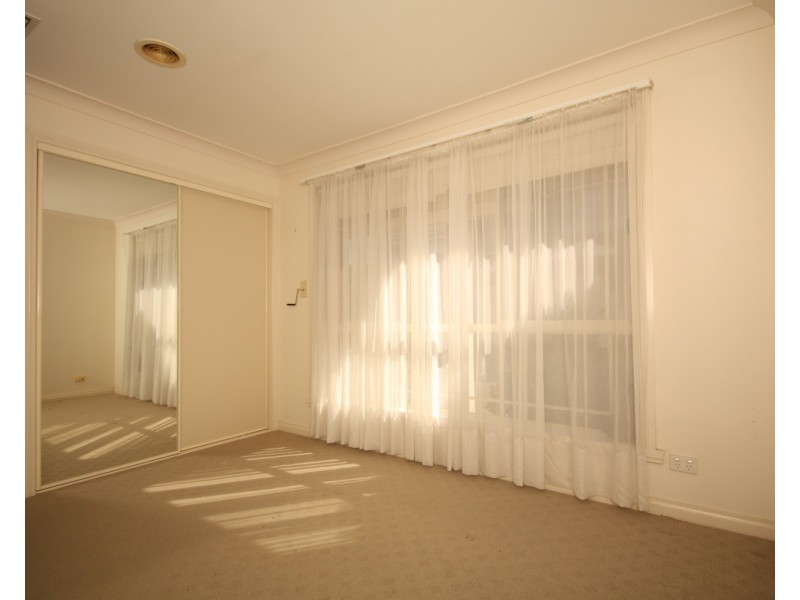 2/16 Lytton Street, Glenroy VIC 3046