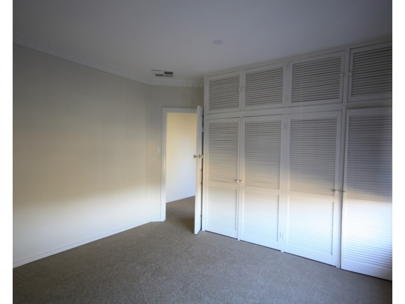 66 Devereaux Street, Oak Park VIC 3046