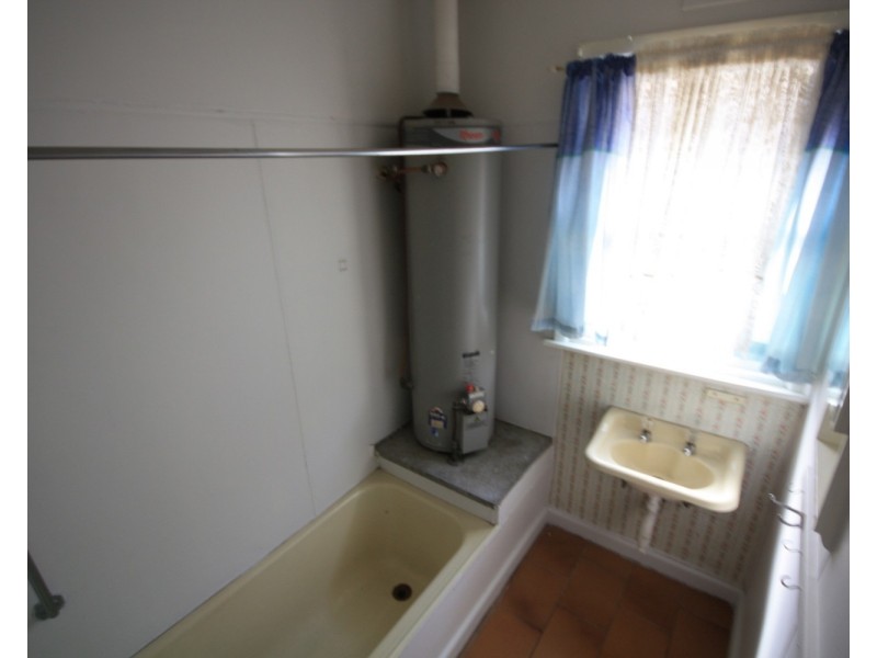 68 Justin Avenue, Glenroy VIC 3046