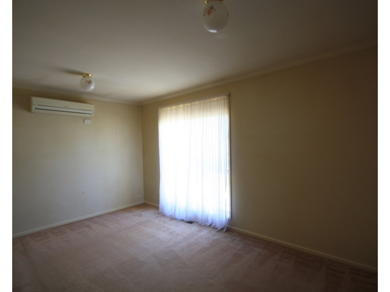 3 Green Valley Grove, Meadow Heights VIC 3048