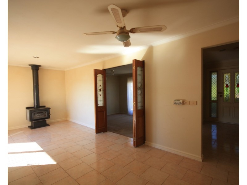 3 Green Valley Grove, Meadow Heights VIC 3048