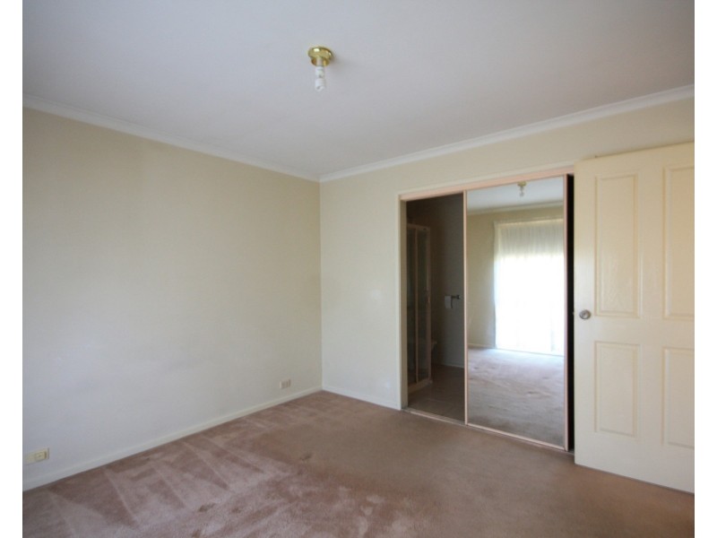 3 Green Valley Grove, Meadow Heights VIC 3048