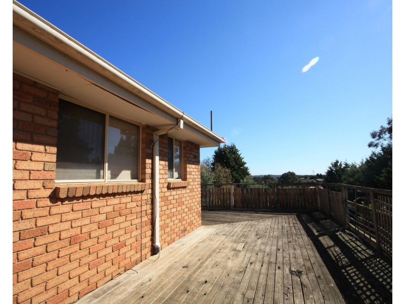 3 Green Valley Grove, Meadow Heights VIC 3048