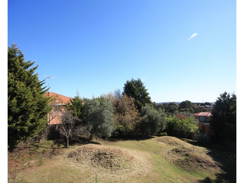 3 Green Valley Grove, Meadow Heights VIC 3048