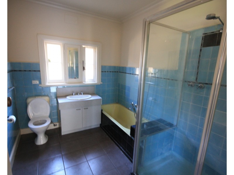 1049 Pascoe Vale Road, Broadmeadows VIC 3047
