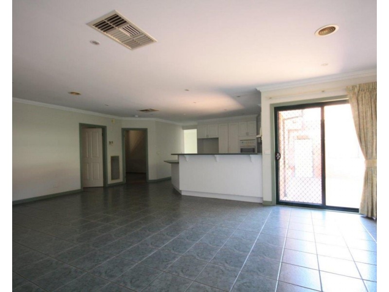 11 Bedford Street, Hadfield VIC 3046