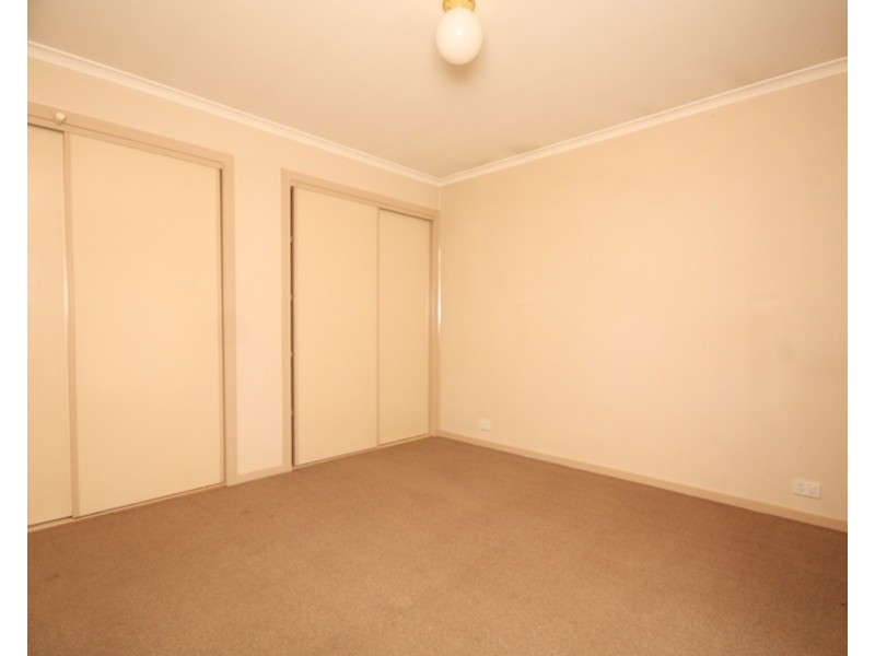 28 Freeman Drive, Glenroy VIC 3046