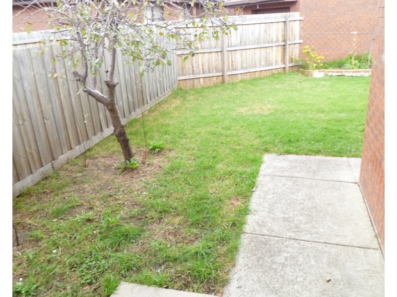 2/2B RICHES Street, Dallas VIC 3047