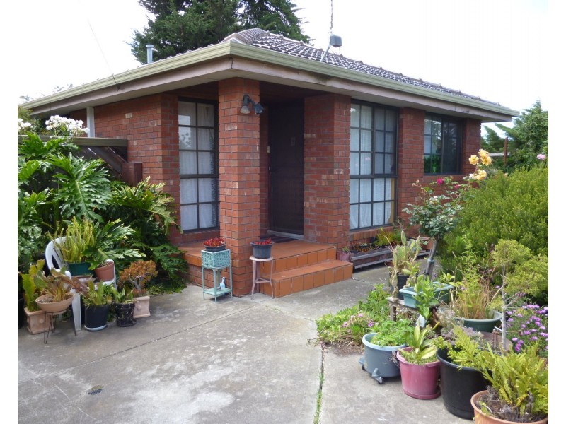 2/12 Augustine Terrace, Glenroy VIC 3046