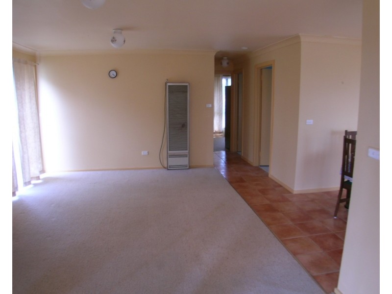 2/12 Augustine Terrace, Glenroy VIC 3046