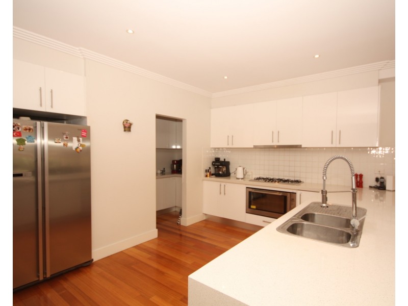 9 Freshwater Drive, Craigieburn VIC 3064