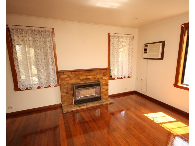 26 Sunset Boulevard, Jacana VIC 3047