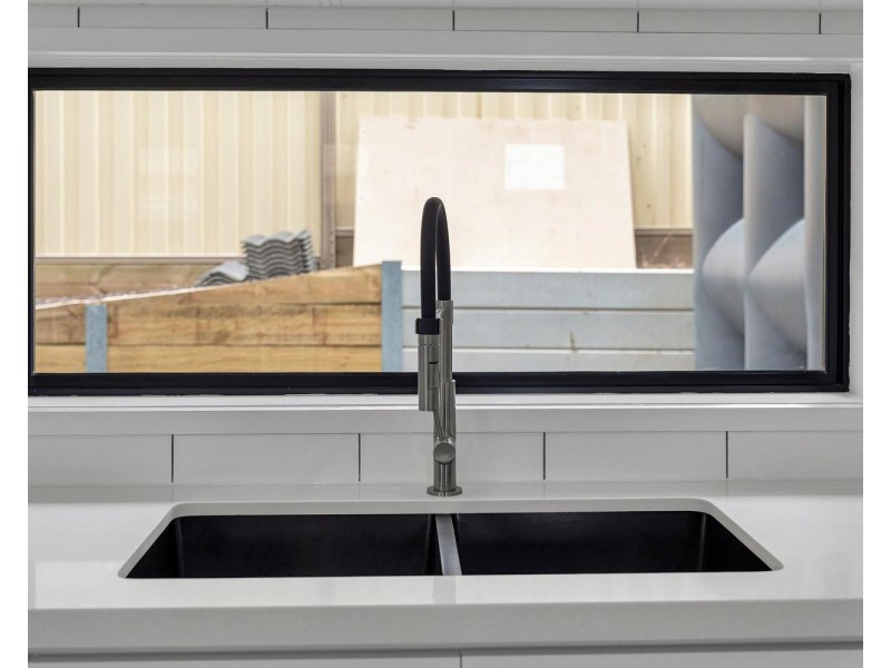 2/16 Inverie Court, Greenvale VIC 3059