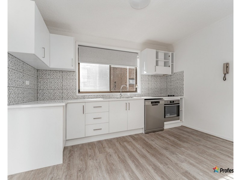 2/2-6 Chapman Avenue, Glenroy VIC 3046