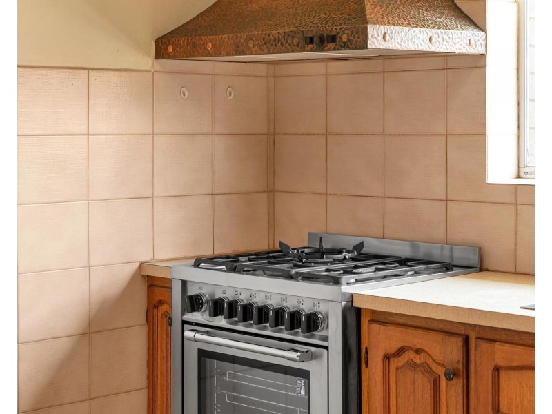 100 Melbourne Avenue, Glenroy VIC 3046