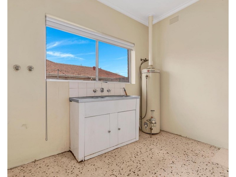 100 Melbourne Avenue, Glenroy VIC 3046