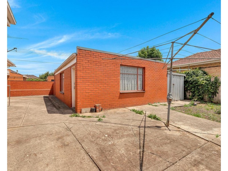100 Melbourne Avenue, Glenroy VIC 3046